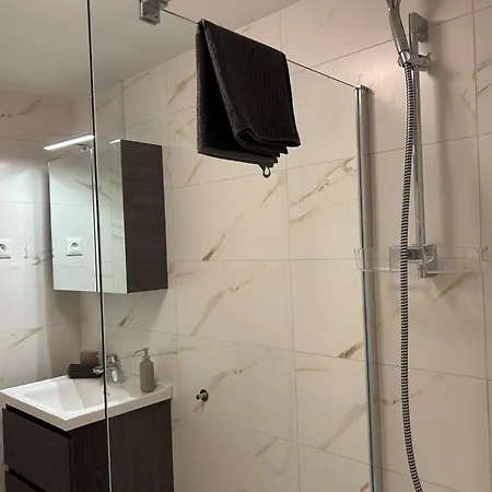 Apartament Dingi 105