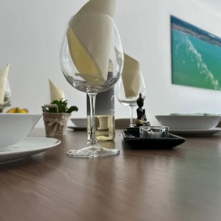 Dingi 105 Apartament *